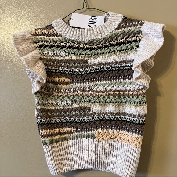 Zara Chunky Knit Ruffled Sleeve Sweater Vest size M Multicolor F1 - Picture 2 of 15